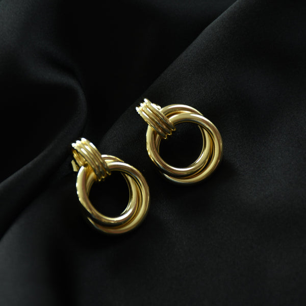 MARLIN ROUND DROP STATEMENT EARRINGS