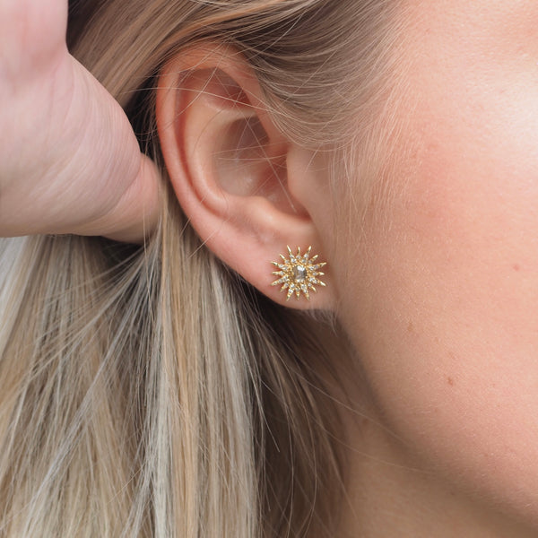 ELAINA BURST STUD EARRINGS