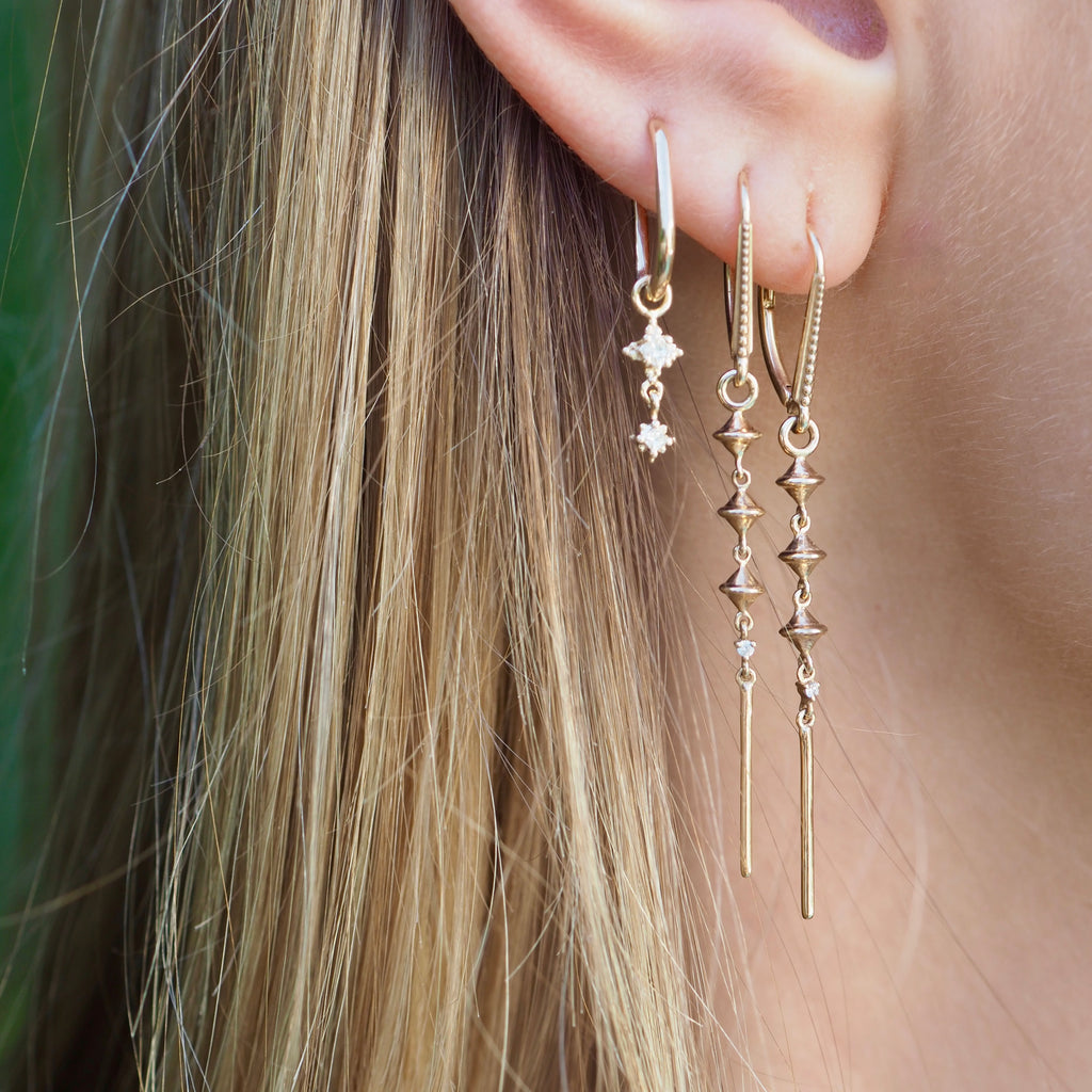 DALA LUCKY LANTERN BAR EARRINGS