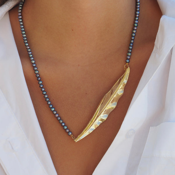 KATIE  ELONGATED  LEAF NECKLACE