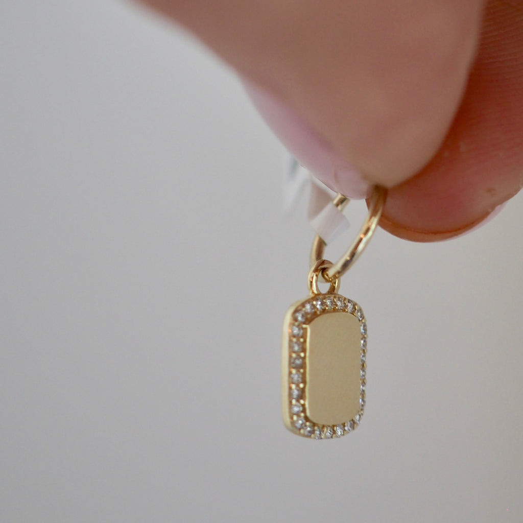 SARAH GOLD DOG TAG NECKLACE