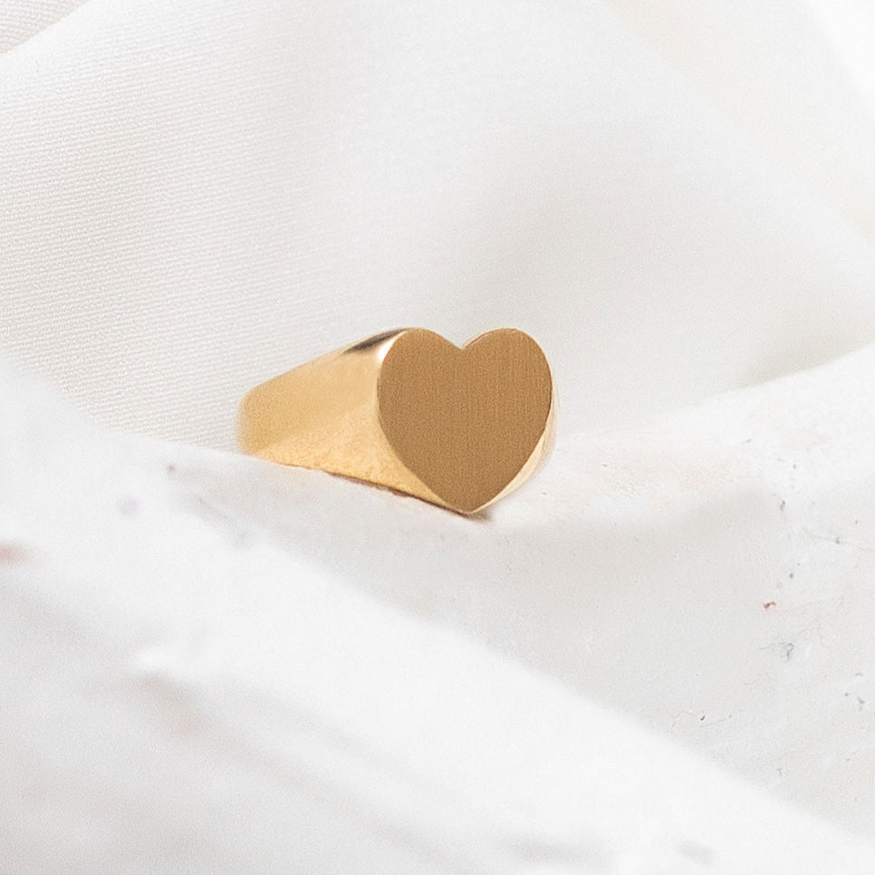 BLAIRE HEART SIGNET RING