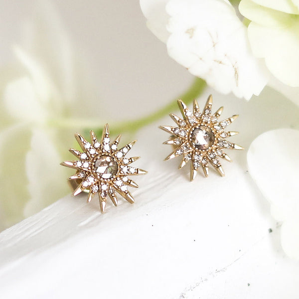 ELAINA BURST STUD EARRINGS