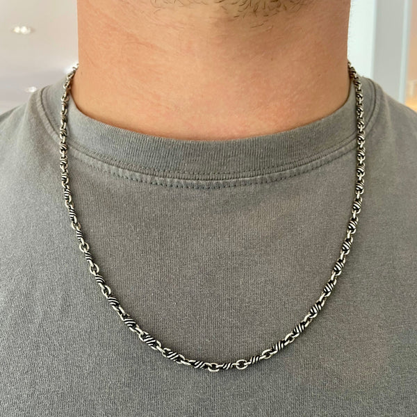 TUCKER CHAIN LINK NECKLACE